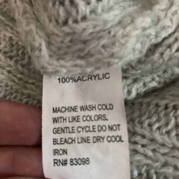 Ci Sono Sweater Size Large - Picture 9 of 15